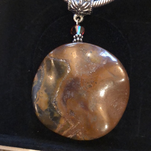 Beautiful brown stone pendant - Picture 3 of 6
